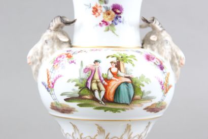 MEISSEN.

Pair of baluster vases in polychrome...