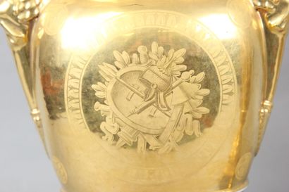 Pair of polychrome porcelain vases

Painted...