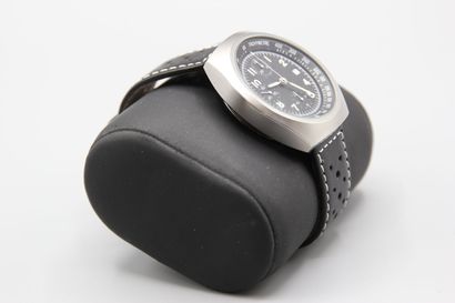 MERCEDES.

Men's chronometer wristwatch,...