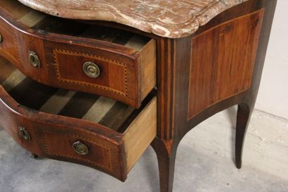 Chest of drawers curved all sides in rosewood...