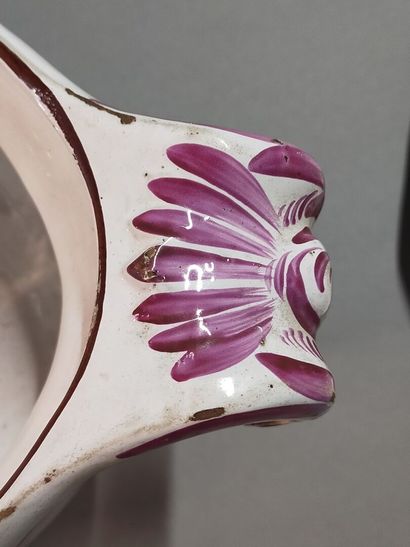 LUNEVILLE.

Covered tureen and its dormant...
