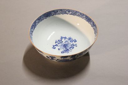 CHINA.

Blue and white porcelain bowl.

Decorated...