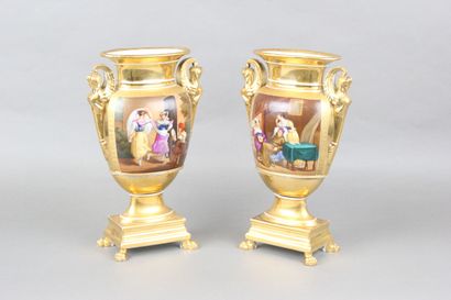 Pair of polychrome porcelain vases

Painted...