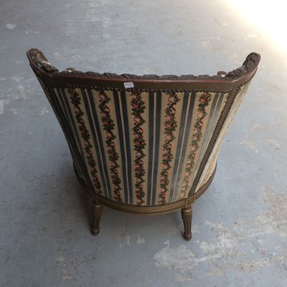 Large and high shepherd's chair in molded...