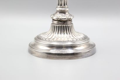 Pair of candlesticks in silver plated bronze.

Shafts...