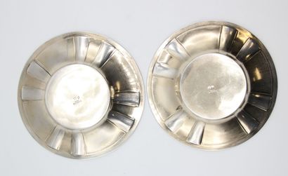 Paire de dessous de bouteille en argent anciennement...