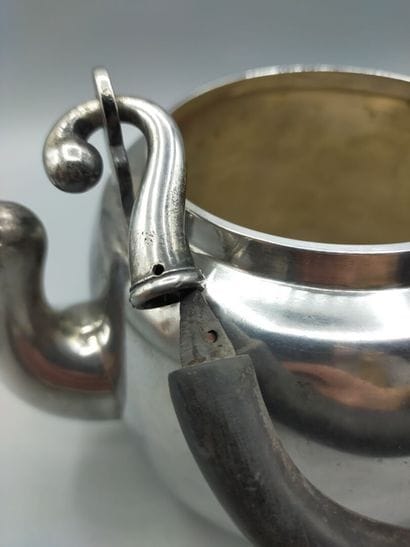 Teapot or kettle in silver.
Hallmark minerve...