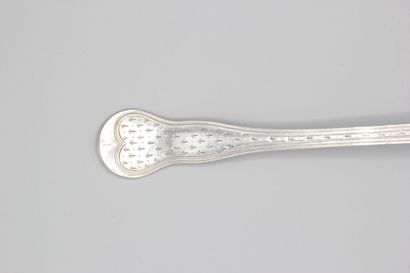 Cuillère à sucre en argent de modèle filets...