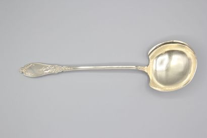 Louche à sauce / potage en argent et vermeil...