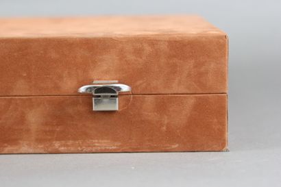 Household set.
Suitable for storing 12 large...
