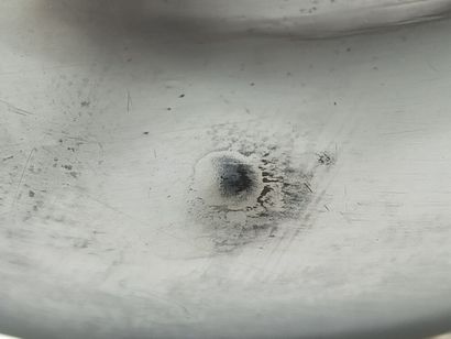 Silver pot of piriform shape, plain model.
Handle...