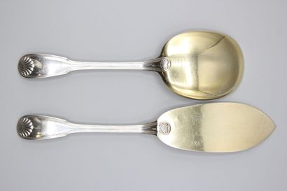 Service à glace en argent de modèle filets...
