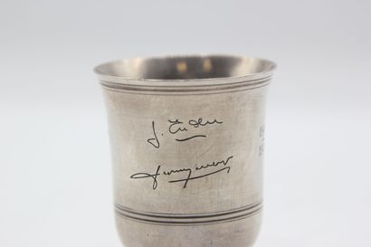 Émile PUIFORCAT
Timbale en argent de forme...