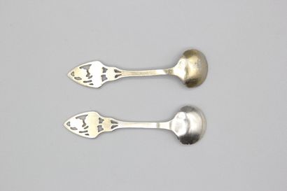 Pair of salt shovels in silver ART NOUVEAU...