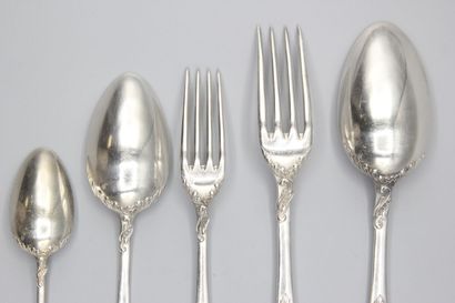 Ménagère complète en argent de PUIFORCAT...