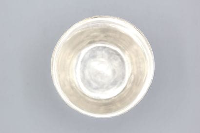 PARIS 1782.
Curon en argent, modèle uni.
Filets...
