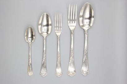 Ménagère complète en argent de PUIFORCAT...