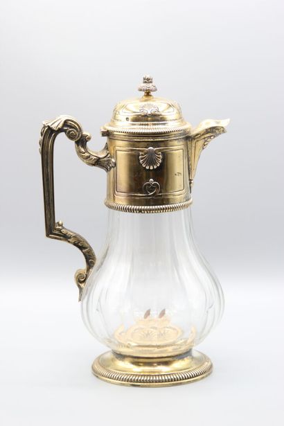 Pitcher with orangeade, mounting out of vermeil.
The...