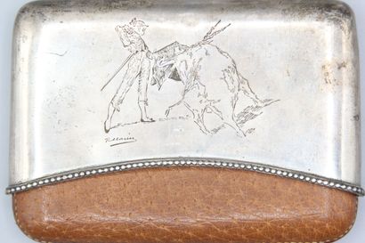 Cigar case decorated with an engraved bullfighting...