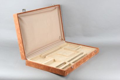 Household set.
Suitable for storing 12 large...