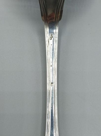 PARIS 1782-1789.
Cuillère à sucre en argent...
