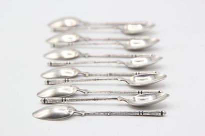 Service de couillères en argent au modèle...
