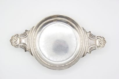 Bourgogne / MÂCON 1780 
Ecuelle en argent...