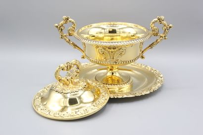 PARIS 1834-38
Drageoir entièrement en vermeil...