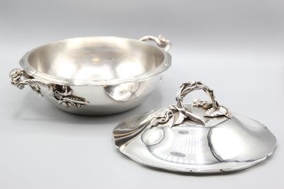 Silver covered vegetable dish with fretel...