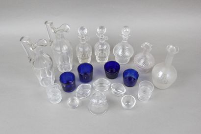 Important Lot in crystal composed of:
-Pair...