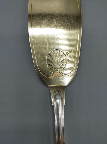 Service à glace en argent de modèle filets...