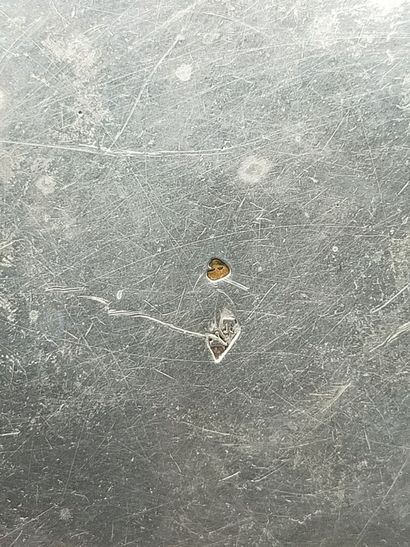 Petite casserole en argent, manche en bois...