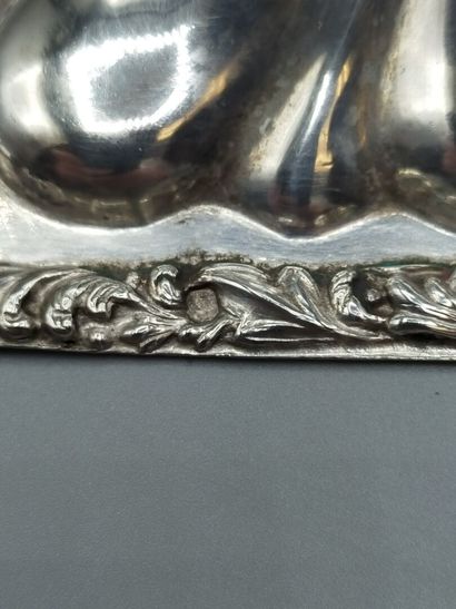 Covered drageoir, of square form, silver...