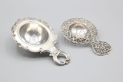 NETHERLANDS 1876.
Silver tea-pot holder with...