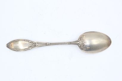 Set of 12 silver coffee spoons decorated...