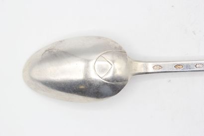 MARSEILLE 1784
Cuillère de table en argent...
