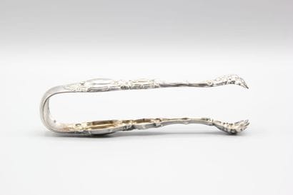 Sugar tongs in silver plated metal decorated...