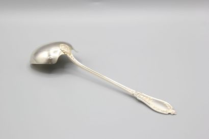 Louche à sauce / potage en argent et vermeil...
