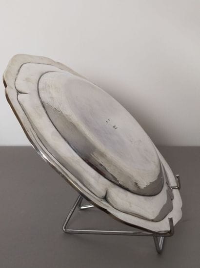 Paire de plats en argent.
Modèle filet contour.
Aile...