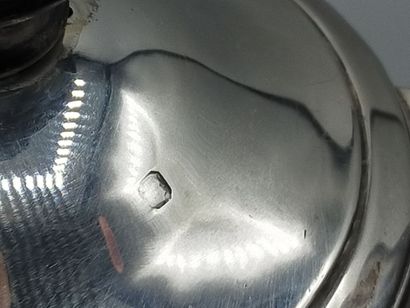 Silver pot of piriform shape, plain model.
Handle...