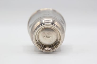 Émile PUIFORCAT
Timbale en argent de forme...