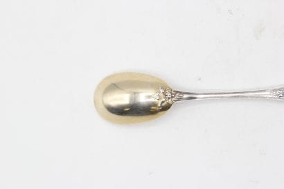 Cuillère à oeuf en argent et cuilleron en...