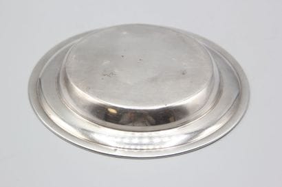 Bottle coaster in silver.
Border decorated...