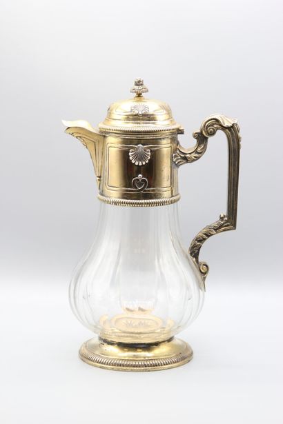 Pitcher with orangeade, mounting out of vermeil.
The...