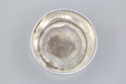 Timbale dite de pensionnaire en argent.
Poinçons...