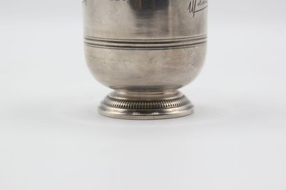 Émile PUIFORCAT
Timbale en argent de forme...