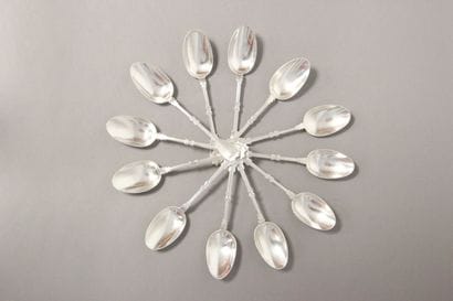 Jolie ménagère à entremet /dessert en argent...