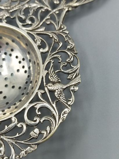 NETHERLANDS 1876.
Silver tea-pot holder with...