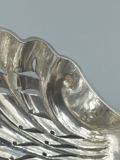 Cuillère à sucre en argent de modèle filets...