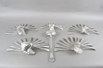 Ménagère complète en argent de PUIFORCAT...
